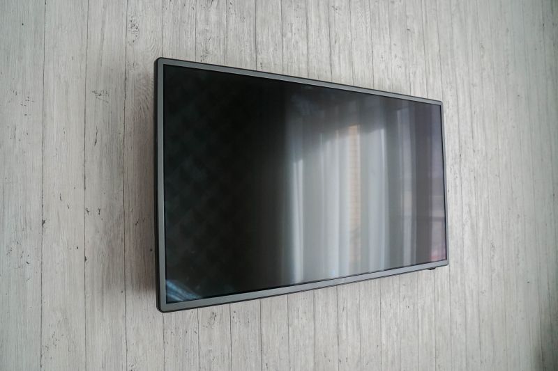 Flat Screen Wall Mounting